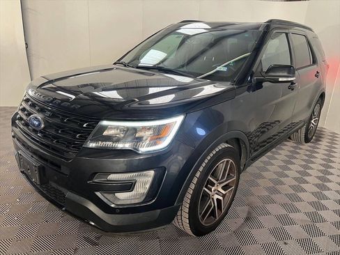 Used 2017 Ford Explorer Sport w/ Equipment Group 401A image 2