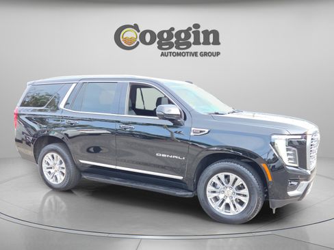 Used 2025 GMC Yukon Denali AWD/4WD image 7