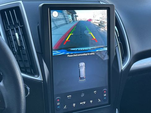 Certified 2024 Ford Edge SEL image 19