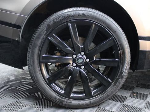 Used 2019 Land Rover Range Rover Velar R-Dynamic SE image 5
