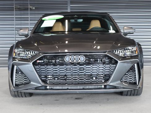 Used 2025 Audi RS 7 Performance image 13