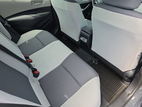 Used 2025 Toyota Corolla LE FWD image 11