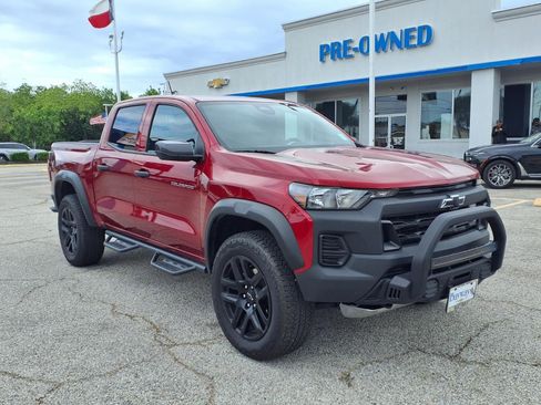 Used 2025 Chevrolet Colorado Trail Boss w/ Off-Road Front Bumper Package AWD/4WD image 20