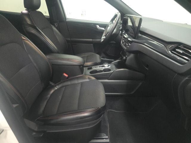 Used 2023 Ford Escape ST-Line w/ Tech Pack #1 AWD/4WD image 3