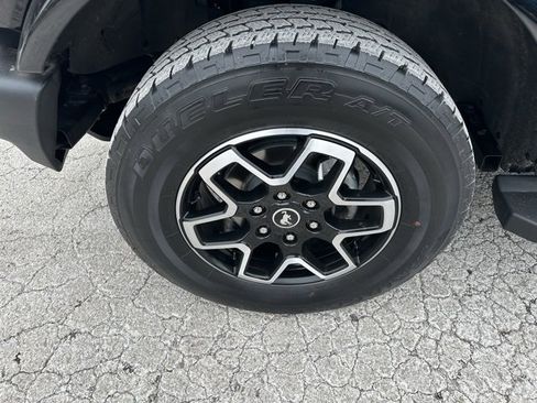 Used 2023 Ford Bronco Outer Banks image 13