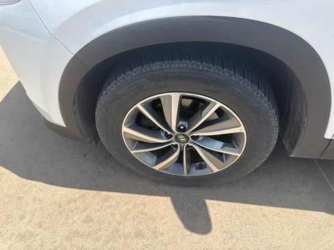 Used 2019 Hyundai Santa Fe Limited AWD/4WD image 9