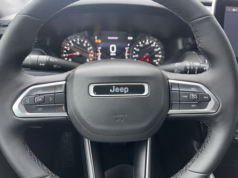 New 2026 Jeep Compass Latitude image 24