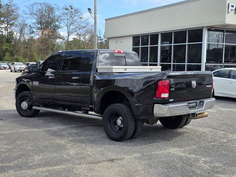 Used 2018 RAM 3500 SLT w/ Luxury Group image 5