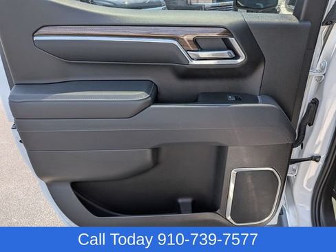 Used 2025 Chevrolet Silverado 1500 RST AWD/4WD image 28