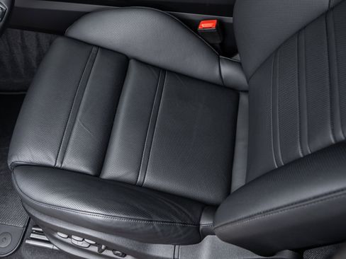 Certified 2024 Porsche Cayenne Turbo GT image 34