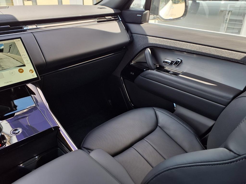 New 2026 Land Rover Range Rover Sport SE AWD/4WD image 22