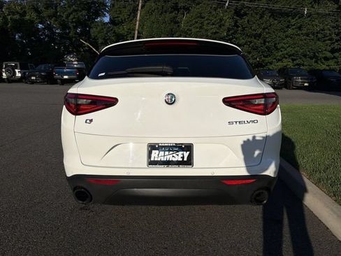 Used 2023 Alfa Romeo Stelvio Sprint AWD/4WD image 7