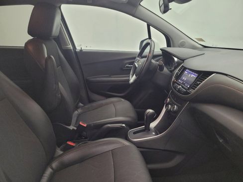 Used 2022 Chevrolet Trax LT w/ Sport Edition AWD/4WD image 21