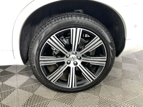 Used 2025 Volvo XC90 B6 Ultra w/ Protection Package image 39