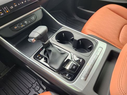 New 2026 Kia Carnival EX FWD image 17