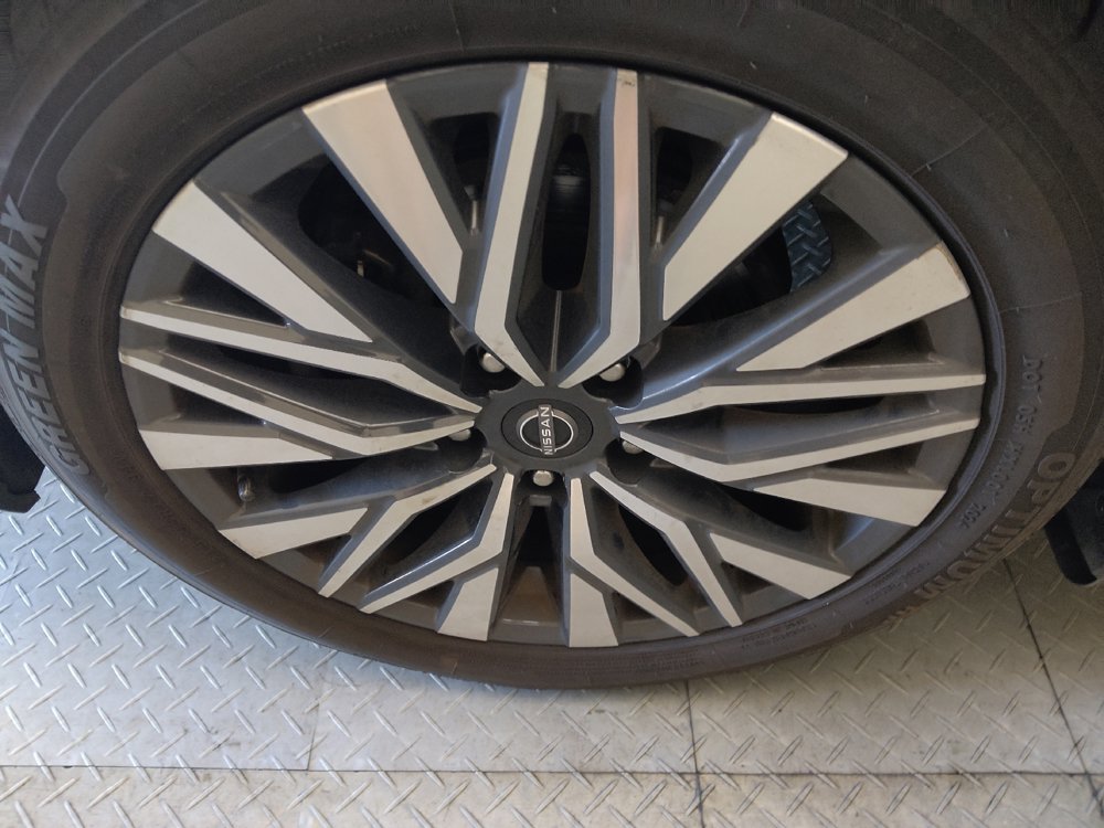 Used 2024 Nissan Altima 2.5 SV FWD image 31