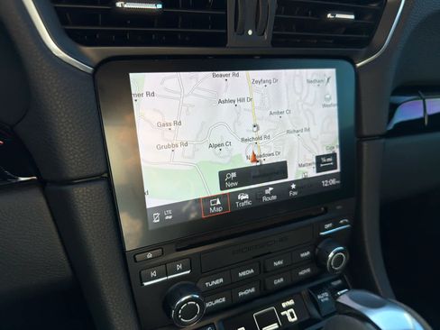 Used 2018 Porsche 911 Carrera T image 18