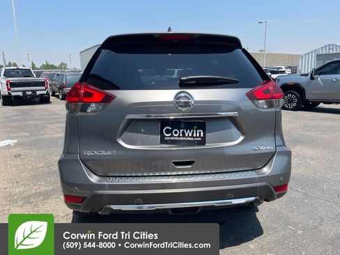 Used 2020 Nissan Rogue SV w/ Premium Package AWD/4WD image 10