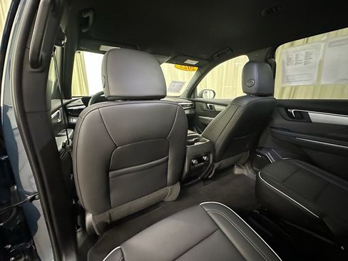 Certified 2025 Buick Enclave Preferred image 25