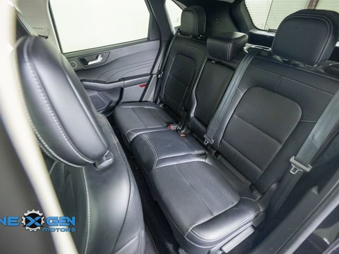 Used 2021 Ford Escape SEL w/ Technology Package AWD/4WD image 34