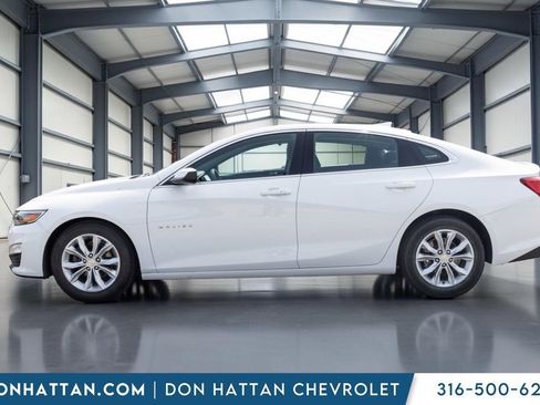 Used 2024 Chevrolet Malibu LT FWD image 2