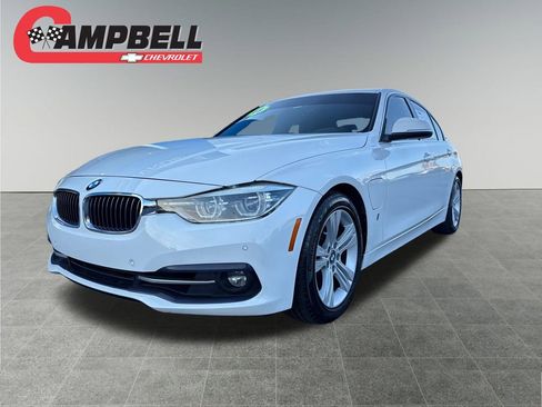 Used 2018 BMW 330e 330e iPerformance image 1
