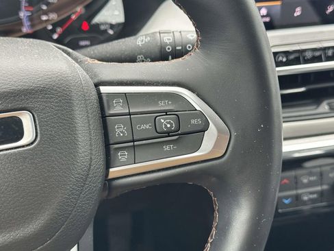 Used 2022 Jeep Compass Limited image 22