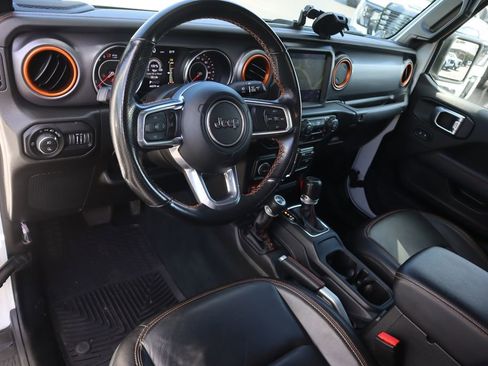 Used 2022 Jeep Gladiator Mojave image 10