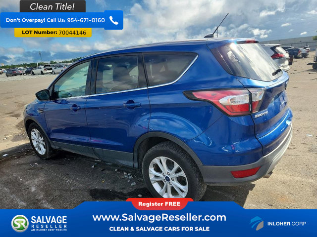 Used 2017 Ford Escape SE FWD image 3
