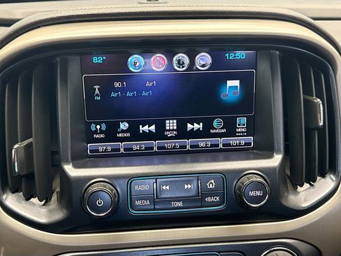 Used 2017 GMC Canyon Denali image 15