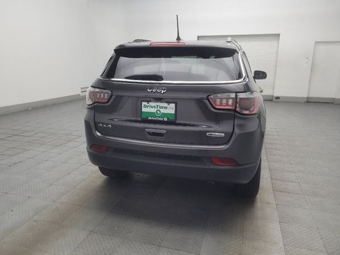 Used 2019 Jeep Compass Latitude w/ Cold Weather Group AWD/4WD image 7