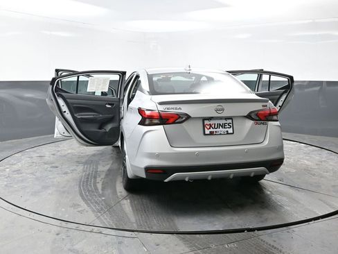 Used 2023 Nissan Versa SR w/ Trunk Package image 56