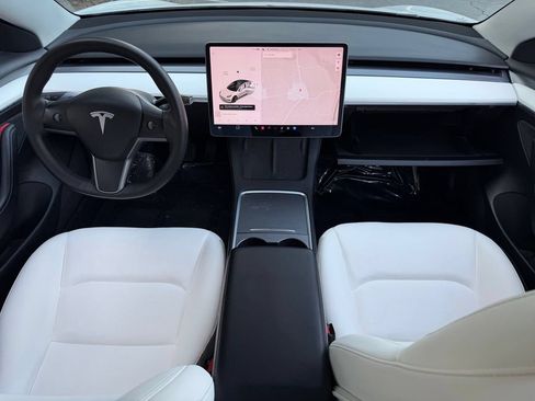 Used 2021 Tesla Model 3 Standard Range Plus RWD image 40