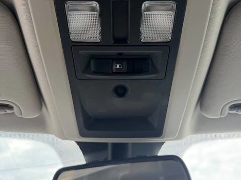 Used 2016 RAM 1500 Classic SLT RWD image 22