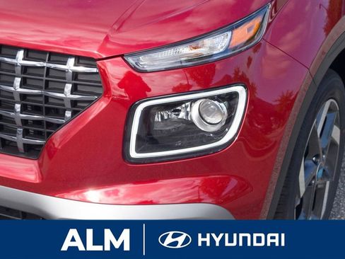 New 2025 Hyundai Venue Limited FWD image 10