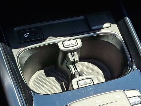 Used 2022 Mercedes-Benz GLA 250 4MATIC image 29