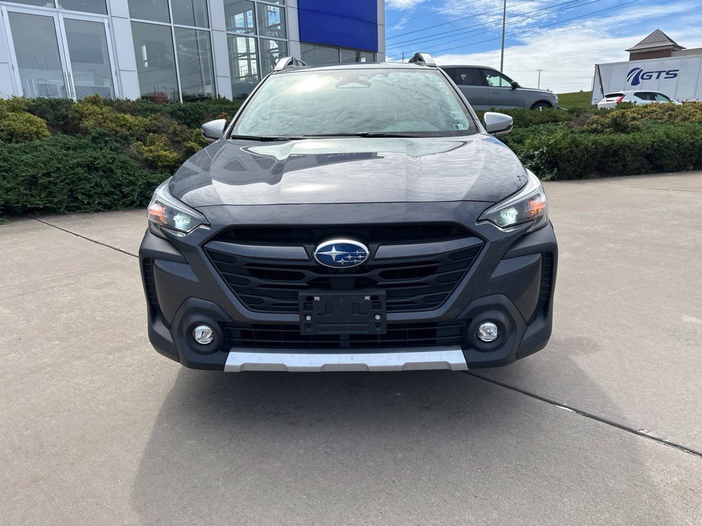 Used 2024 Subaru Outback Touring XT AWD/4WD image 2