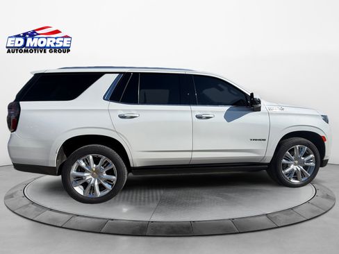 Used 2021 Chevrolet Tahoe High Country w/ Premium Package AWD/4WD image 6
