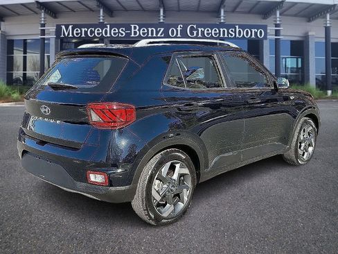 Used 2023 Hyundai Venue SEL w/ Cargo Package image 7