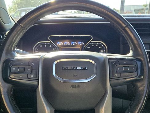 Used 2021 GMC Yukon XL Denali w/ Denali Premium Package image 26