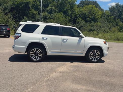 Used 2023 Toyota 4Runner Limited RWD image 9