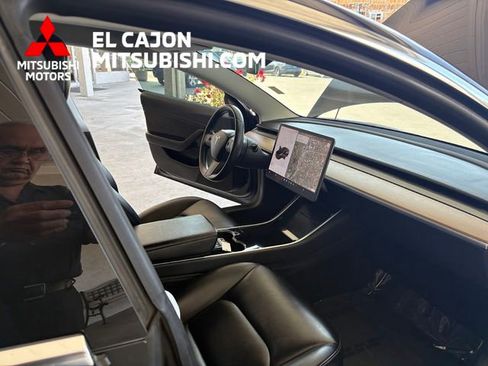 Used 2019 Tesla Model 3 Standard Range Plus RWD image 18