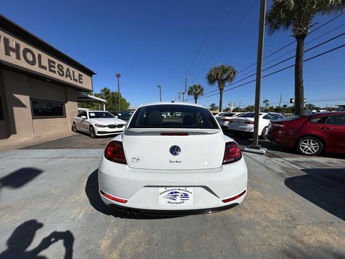 Used 2018 Volkswagen Beetle 2.0T S image 5
