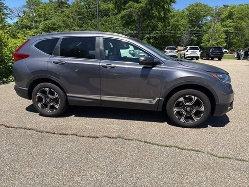 Used 2018 Honda CR-V Touring image 4