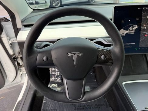 Used 2022 Tesla Model 3 Long Range AWD/4WD image 24