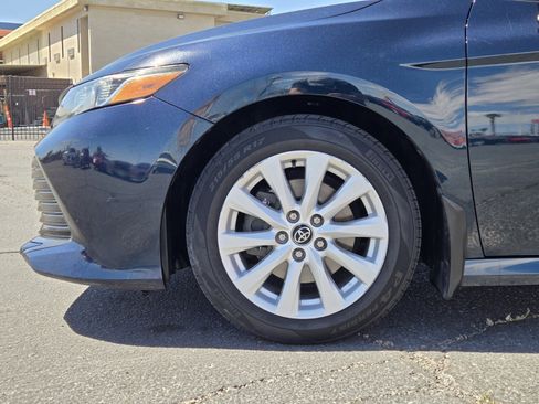 Used 2020 Toyota Camry LE w/ Carpet Mat Package FWD image 6