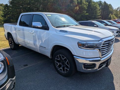 Used 2026 RAM 1500 Laramie AWD/4WD image 1