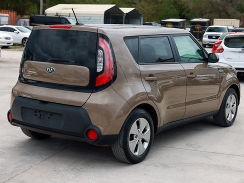 Used 2016 Kia Soul image 7