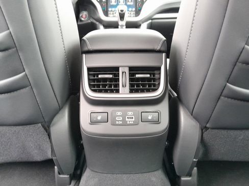 Certified 2025 Subaru Legacy Limited image 31