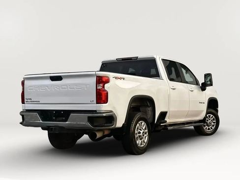 Used 2023 Chevrolet Silverado 2500 LT AWD/4WD image 6